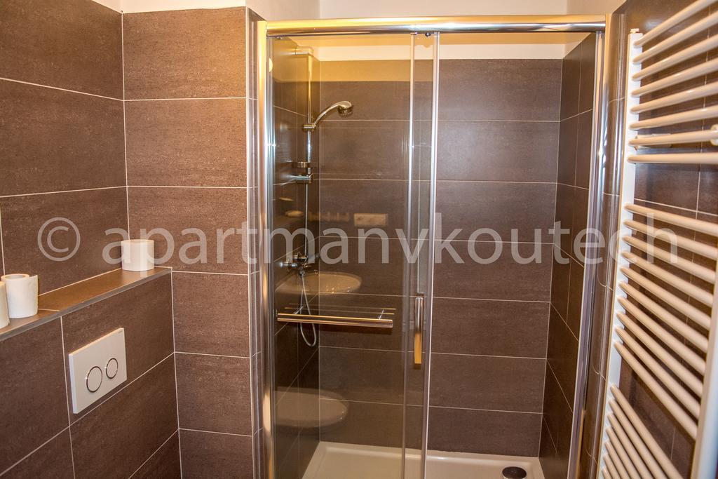 Apartman V Koutech Kouty Ngoại thất bức ảnh